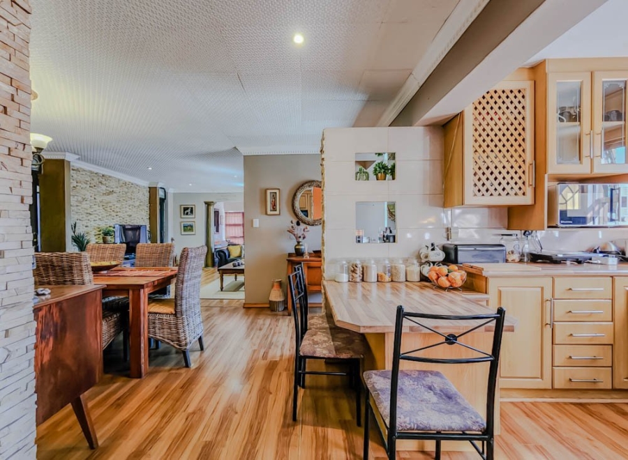 4 Bedroom Property for Sale in Soneike Western Cape